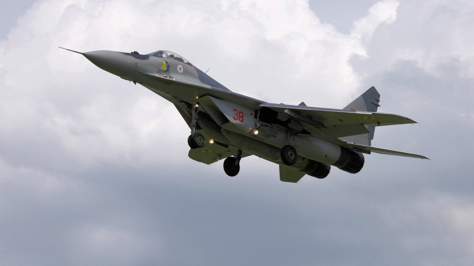 九游电竞中心-【赛场风云】比赛中那些令人难忘的精彩瞬间，赛场上的精彩瞬间作文700字